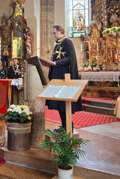 Bannerbegleitung durch Frauen